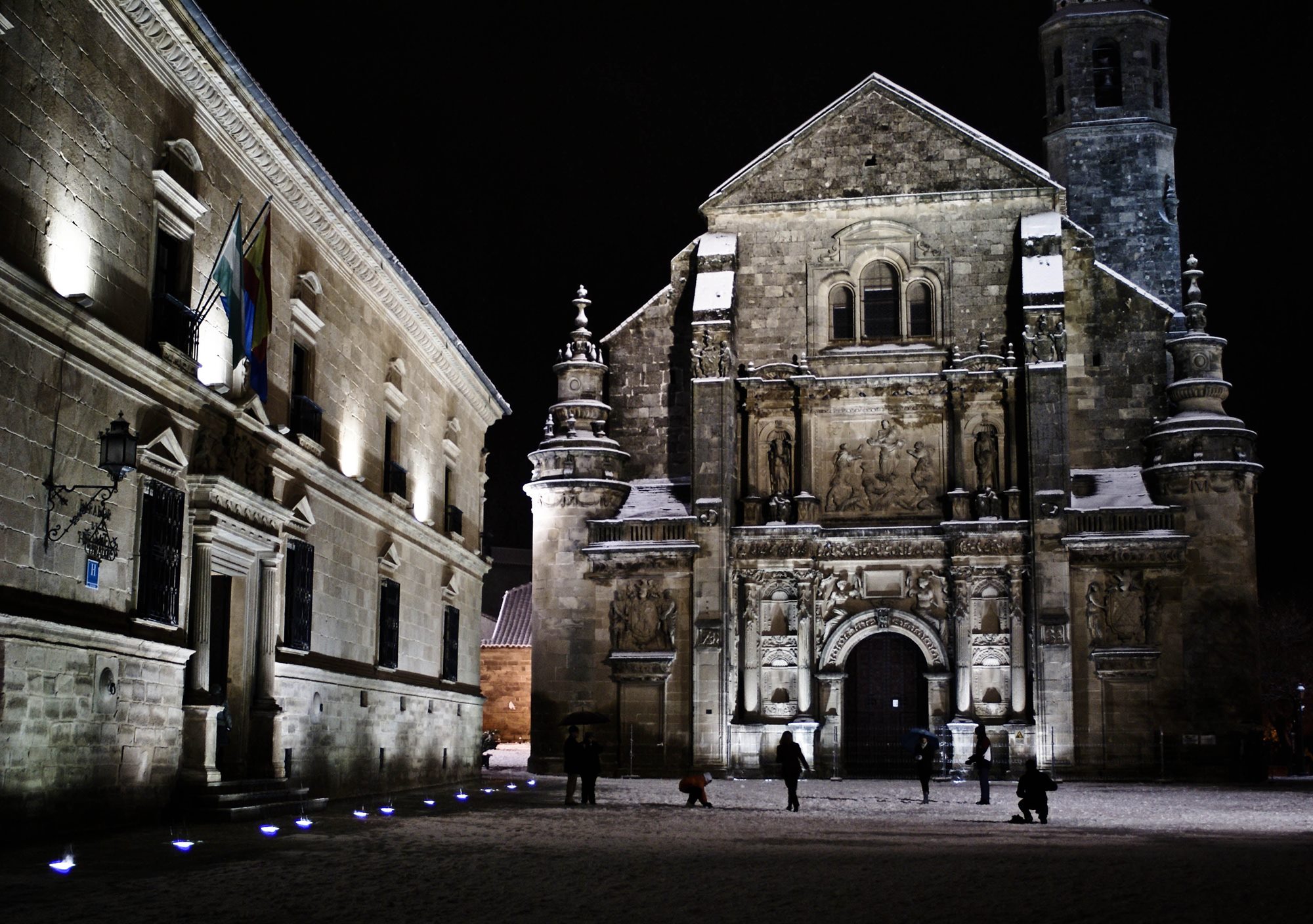 Visitar Úbeda con guía de noche, visitas guiadas nocturnas en Úbeda, tours guiados nocturnos a Úbeda, excursión nocturna por Úbeda