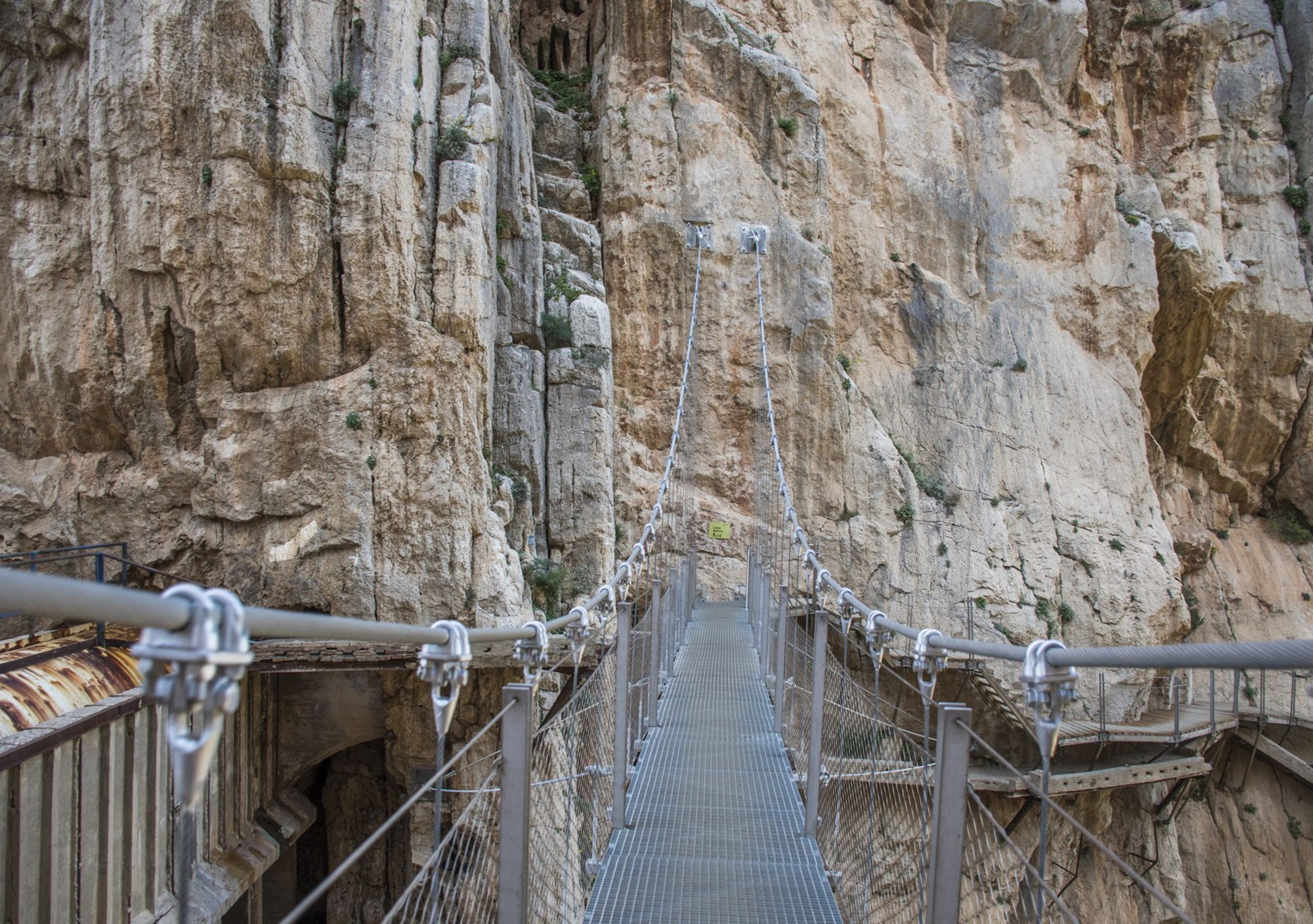 Visitar el caminito del rey, excursiones al caminito del rey, visitas caminito del rey, tours caminito del rey, con transporte traslados bus ida y vuelta desde granada ciudad