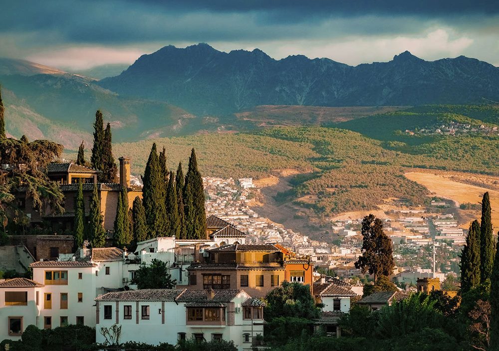 Albaicín & Sacromonte sunset walking tour: Private experience